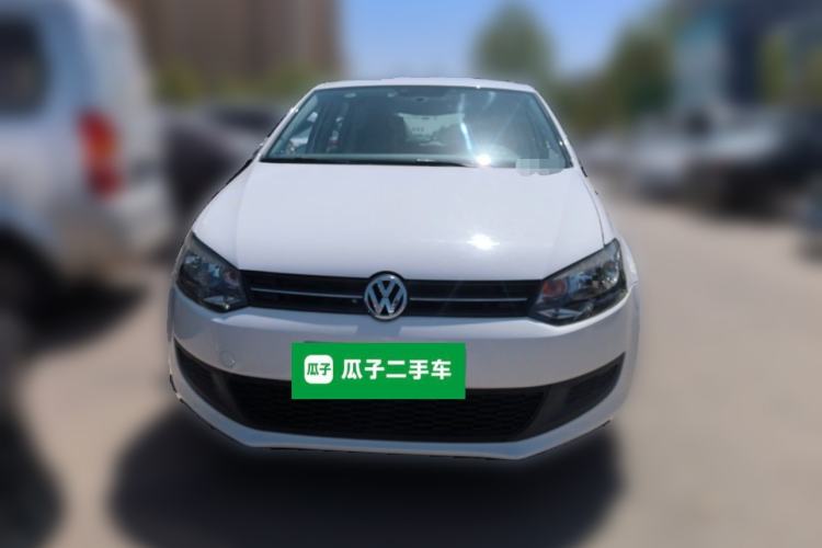 Used Volkswagen Polo 2014 1.4L Manual Fashion Edition Front
