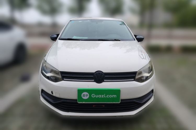 Used Volkswagen Polo 2014 1.4L Manual Fashion Edition Front