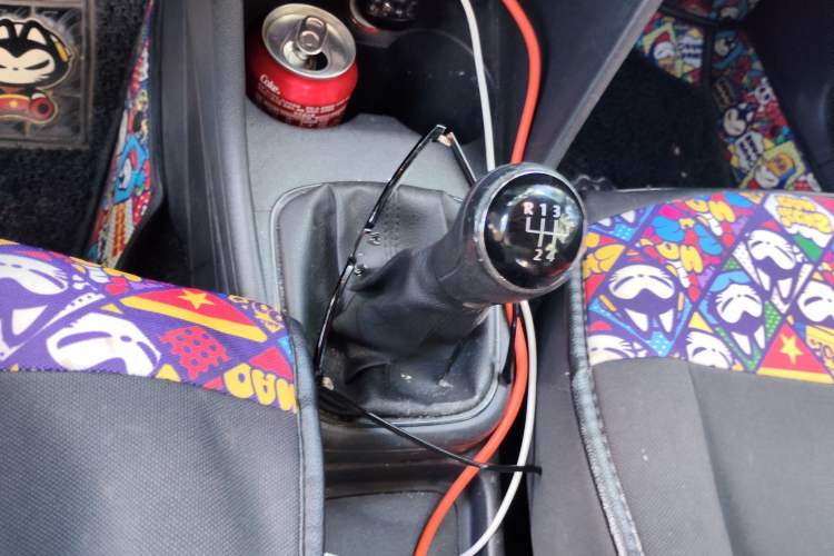 Used Volkswagen Polo 2014 1.4L Manual Fashion Edition Gear Lever