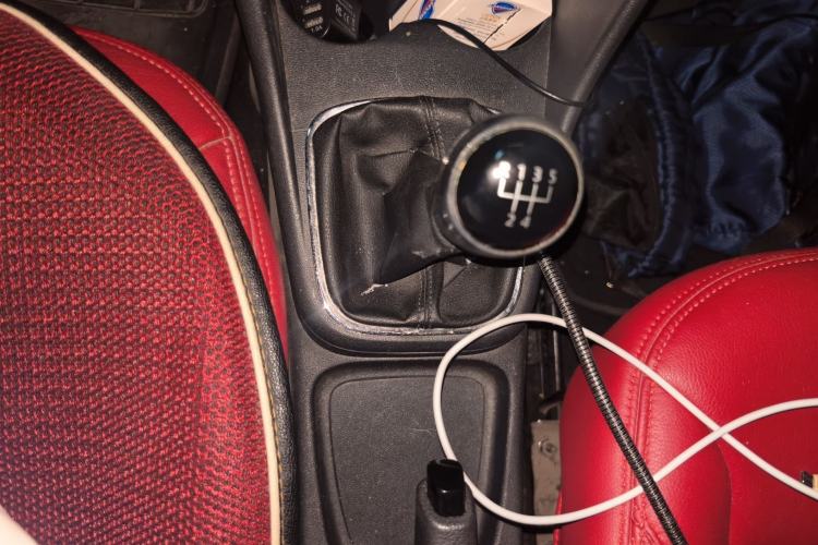 Used Volkswagen Polo 2014 1.4L Manual Comfort Edition Gear Lever