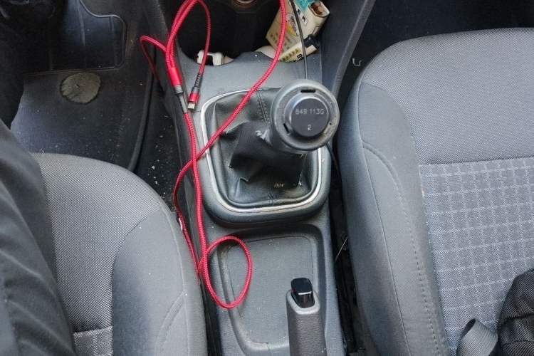 Used Volkswagen Polo 2014 1.4L Manual Comfort Edition Gear Lever