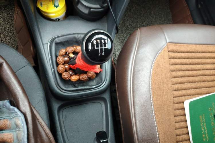 Used Volkswagen Polo 2014 1.4L Manual Fashion Edition Gear Lever