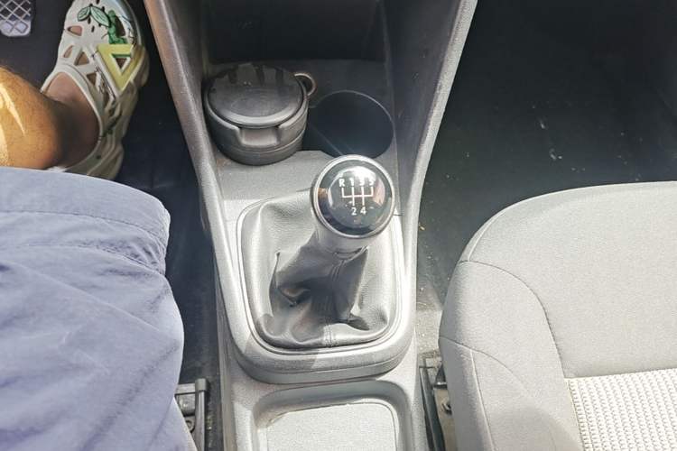 Used Volkswagen Polo 2014 1.4L Manual Fashion Edition Gear Lever