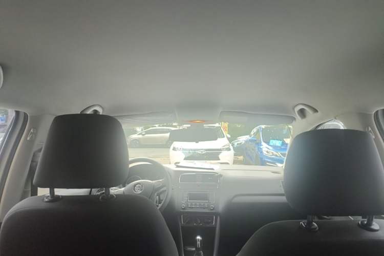 Used Volkswagen Polo 2014 1.6L Automatic Comfort Edition Headliner