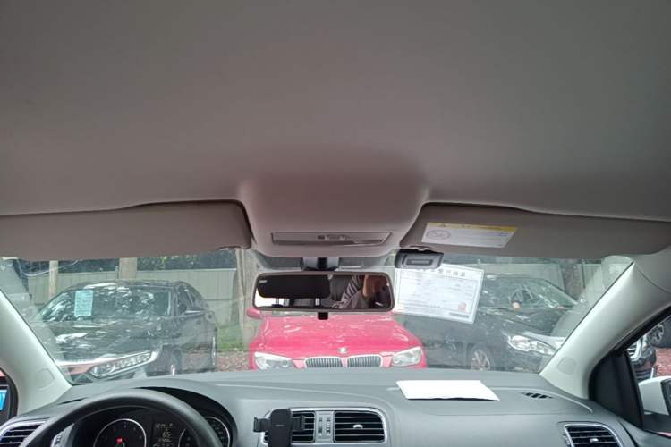 Used Volkswagen Polo 2014 1.6L Automatic Comfort Edition Headliner