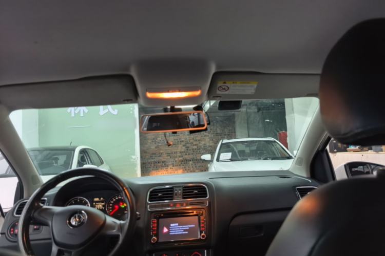 Used Volkswagen Polo 2014 1.6L Automatic Comfort Edition Headliner