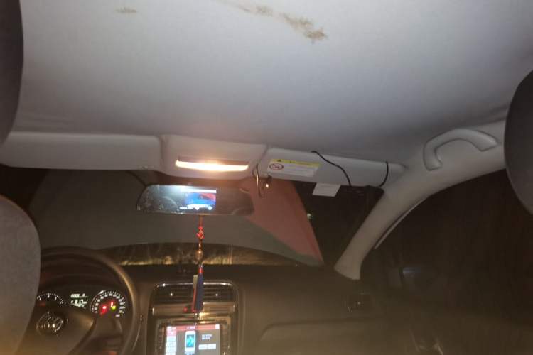 Used Volkswagen Polo 2014 1.6L Automatic Comfort Edition Headliner