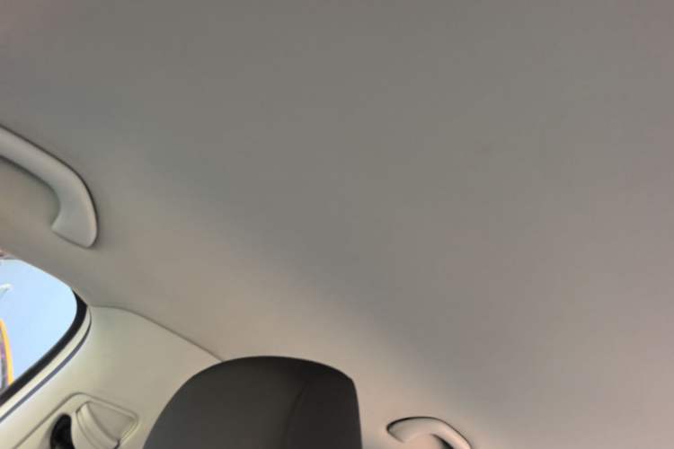 Used Volkswagen Polo 2014 1.6L Automatic Comfort Edition Headliner