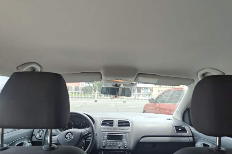 Used Volkswagen Polo 2014 1.4L Automatic Comfort Edition Headliner