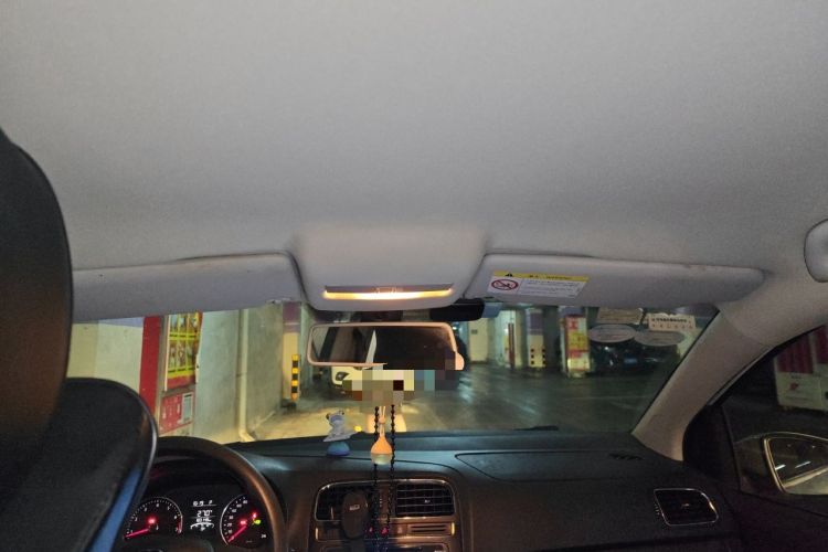 Used Volkswagen Polo 2014 1.6L Automatic Comfort Edition Headliner