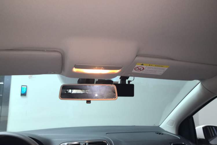 Used Volkswagen Polo 2014 1.6L Automatic Comfort Edition Headliner