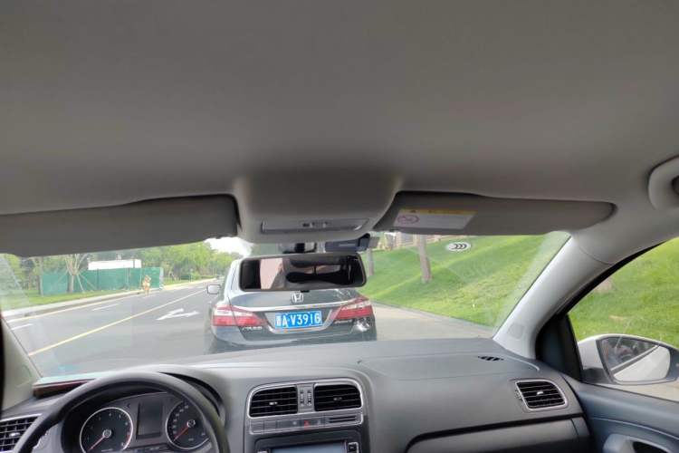 Used Volkswagen Polo 2014 1.4L Automatic Comfort Edition Headliner