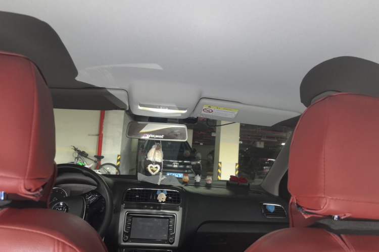 Used Volkswagen Polo 2014 1.4L Automatic Comfort Edition Headliner