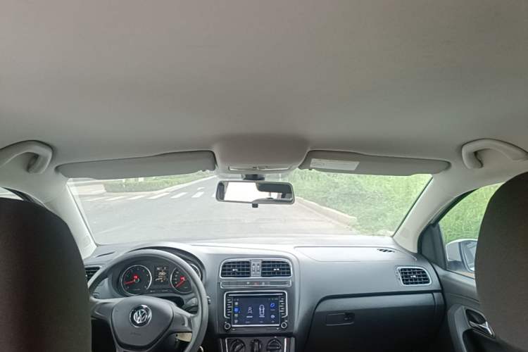 Used Volkswagen Polo 2014 1.4L Automatic Comfort Edition Headliner