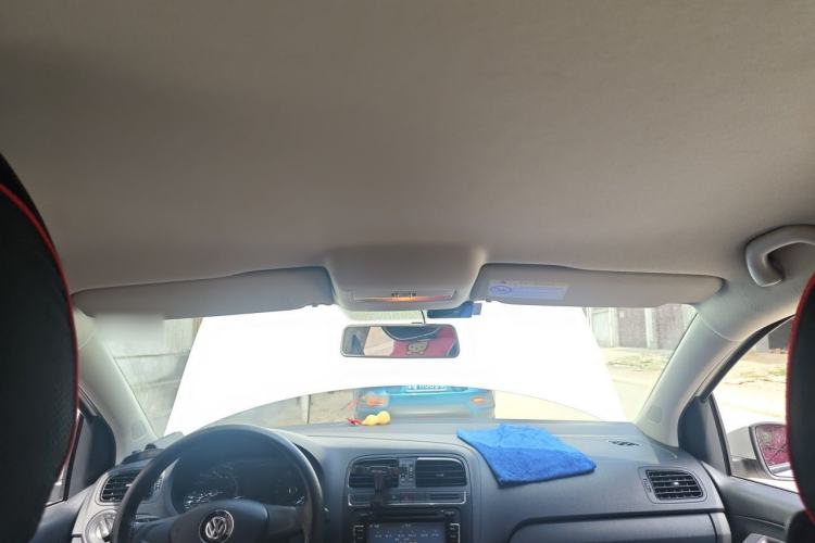 Used Volkswagen Polo 2014 1.4L Manual Fashion Edition Headliner