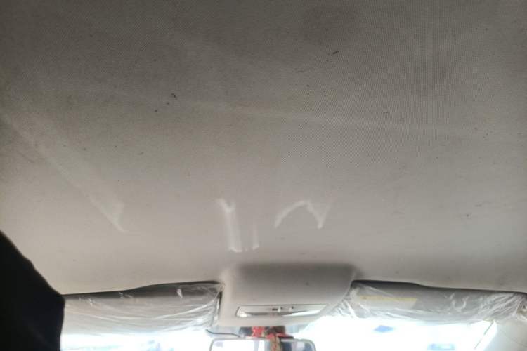 Used Volkswagen Polo 2014 1.6L Manual Comfort Edition Headliner