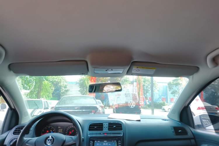 Used Volkswagen Polo 2014 1.4L Manual Fashion Edition Headliner