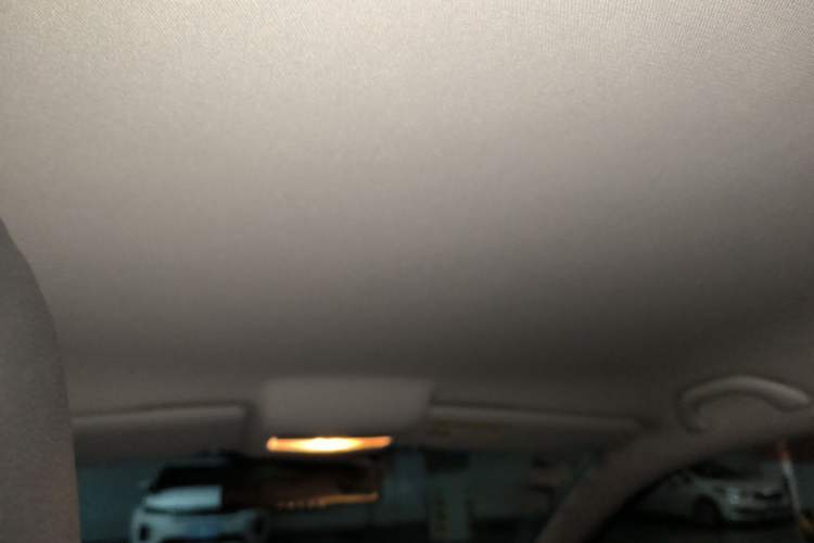 Used Volkswagen Polo 2014 1.6L Automatic Comfort Edition Headliner