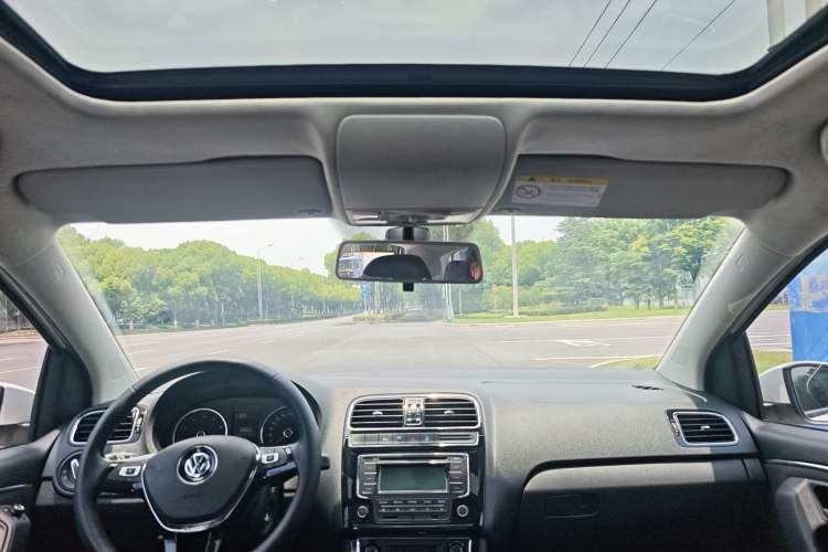 Used Volkswagen Polo 2014 1.6L Automatic Luxury Edition Headliner
