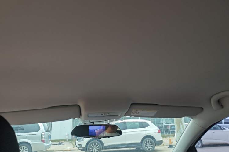 Used Volkswagen Polo 2014 1.4L Manual Fashion Edition Headliner