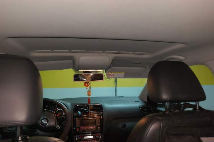 Used Volkswagen Polo 2014 1.6L Automatic Luxury Edition Headliner
