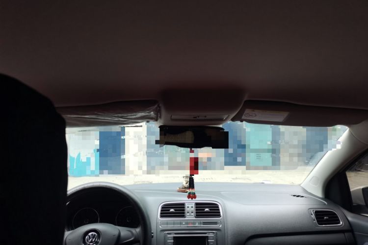 Used Volkswagen Polo 2014 1.4L Automatic Comfort Edition Headliner
