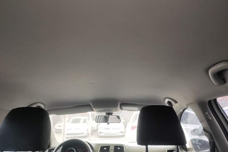 Used Volkswagen Polo 2014 1.4L Automatic Comfort Edition Headliner