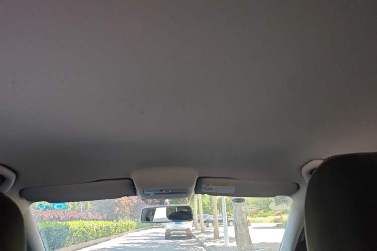 Used Volkswagen Polo 2014 1.4L Manual Fashion Edition Headliner