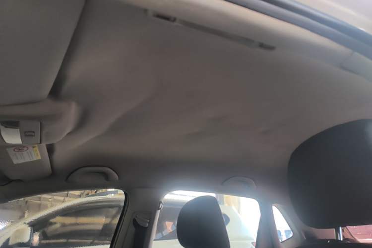 Used Volkswagen Polo 2014 1.6L Automatic Comfort Edition Headliner