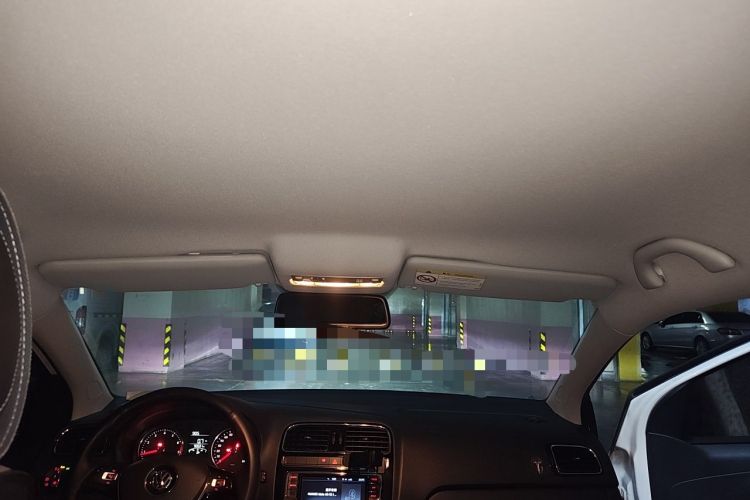 Used Volkswagen Polo 2014 1.4L Manual Fashion Edition Headliner