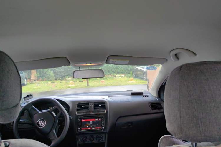 Used Volkswagen Polo 2014 1.4L Manual Fashion Edition Headliner