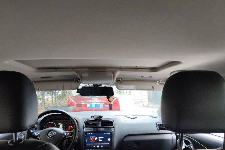 Used Volkswagen Polo 2014 1.6L Automatic Luxury Edition Headliner