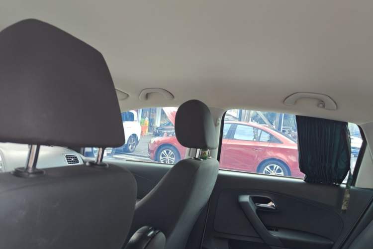 Used Volkswagen Polo 2014 1.4L Automatic Comfort Edition Headliner