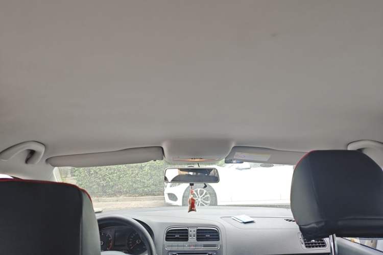 Used Volkswagen Polo 2014 1.4L Manual Fashion Edition Headliner