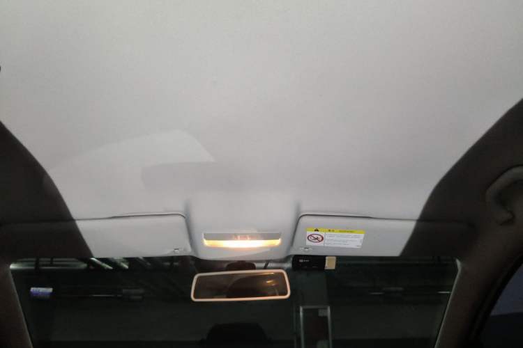 Used Volkswagen Polo 2014 1.4L Automatic Comfort Edition Headliner