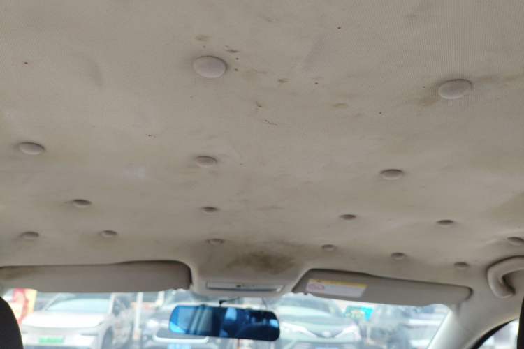 Used Volkswagen Polo 2014 1.4L Manual Fashion Edition Headliner