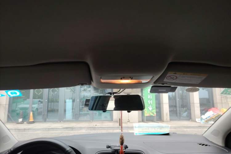 Used Volkswagen Polo 2014 1.4L Manual Fashion Edition Headliner