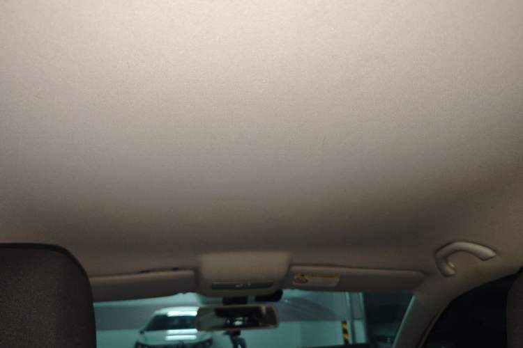 Used Volkswagen Polo 2014 1.4L Manual Comfort Edition Headliner