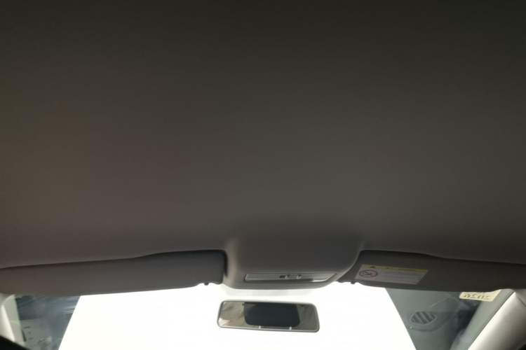 Used Volkswagen Polo 2014 1.4L Manual Fashion Edition Headliner