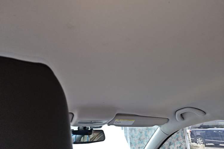 Used Volkswagen Polo 2014 1.4L Automatic Comfort Edition Headliner
