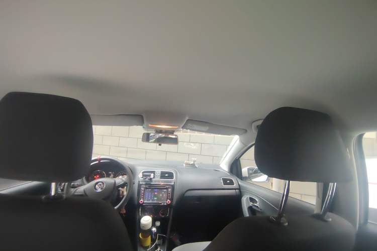 Used Volkswagen Polo 2014 1.6L Automatic Comfort Edition Headliner