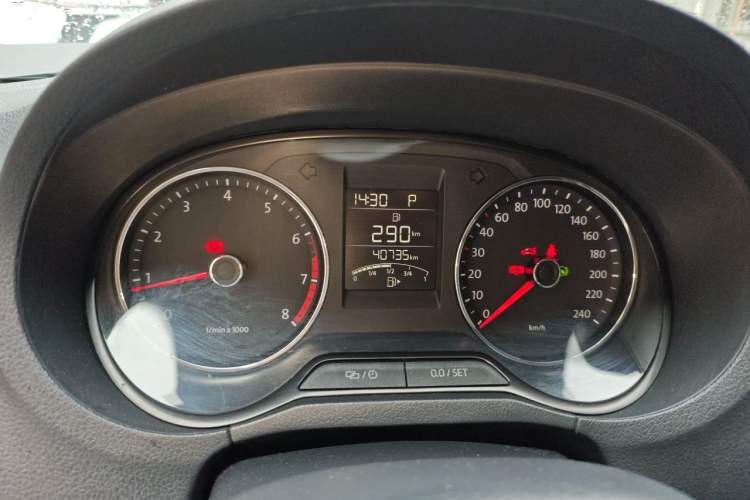 Used Volkswagen Polo 2014 1.6L Automatic Comfort Edition Instrument Cluster
