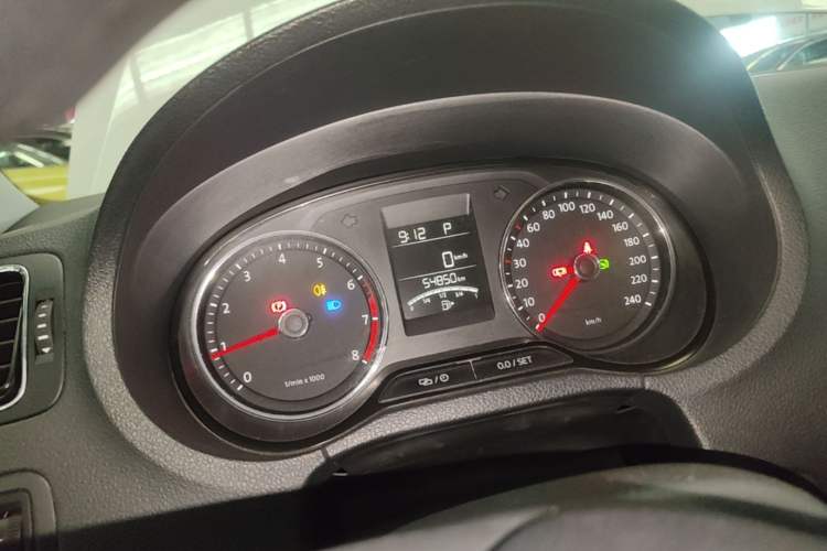 Used Volkswagen Polo 2014 1.4L Automatic Comfort Edition Instrument Cluster