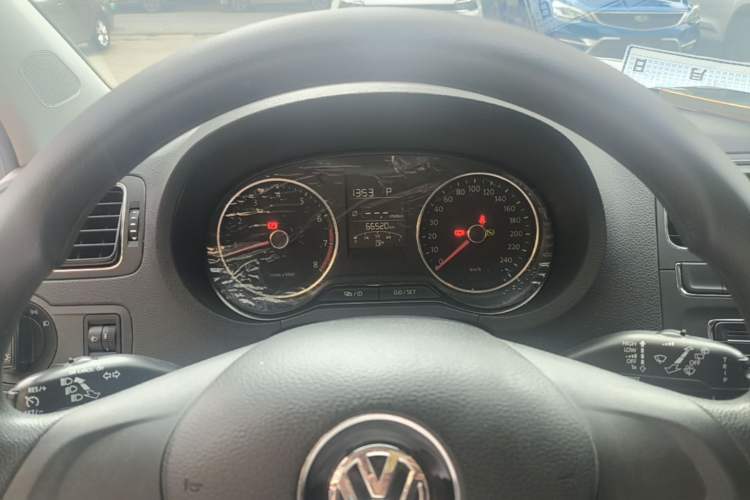 Used Volkswagen Polo 2014 1.6L Automatic Comfort Edition Instrument Cluster