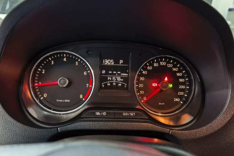 Used Volkswagen Polo 2014 1.6L Automatic Comfort Edition Instrument Cluster