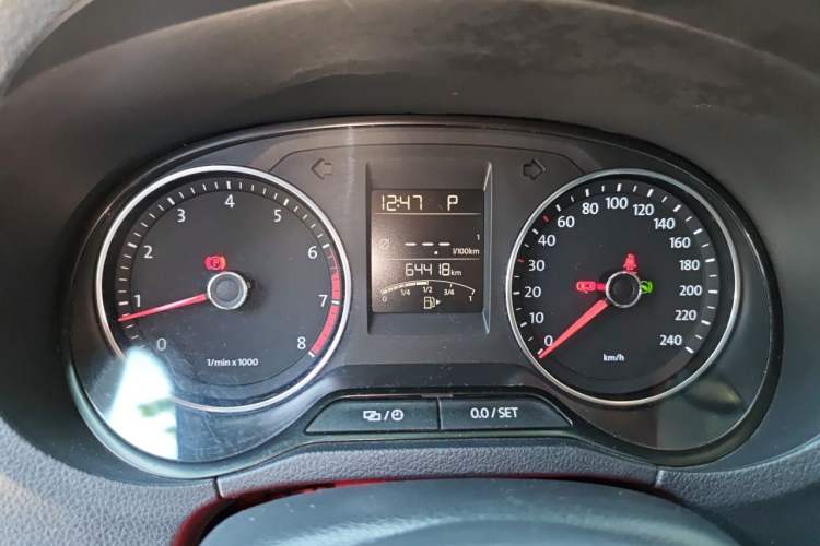 Used Volkswagen Polo 2014 1.6L Automatic Comfort Edition Instrument Cluster