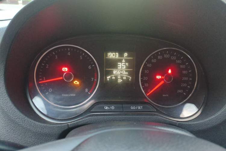 Used Volkswagen Polo 2014 1.4L Automatic Comfort Edition Instrument Cluster