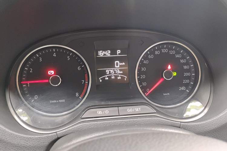Used Volkswagen Polo 2014 1.6L Automatic Comfort Edition Instrument Cluster