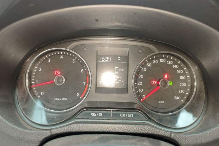 Used Volkswagen Polo 2014 1.6L Automatic Comfort Edition Instrument Cluster