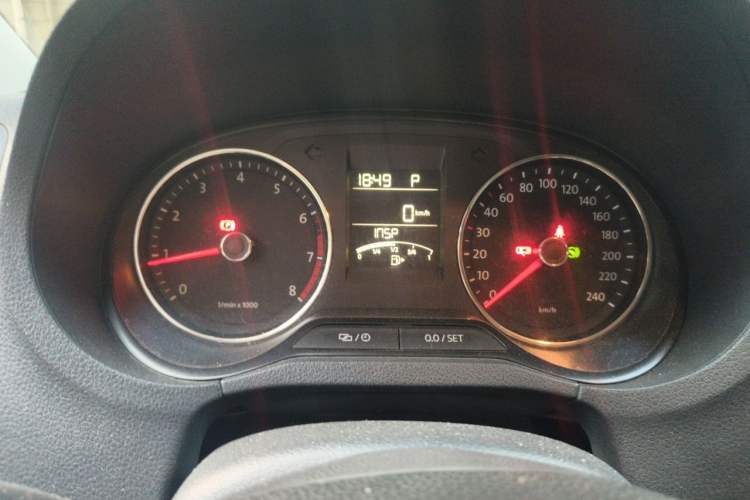 Used Volkswagen Polo 2014 1.6L Automatic Comfort Edition Instrument Cluster